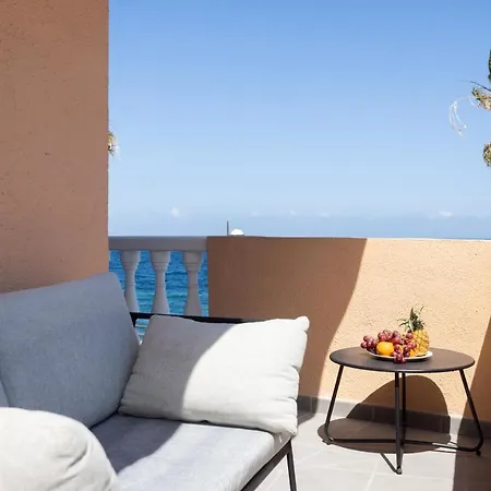 Home2book Design Sea Views Caletillas, Pool Apartman