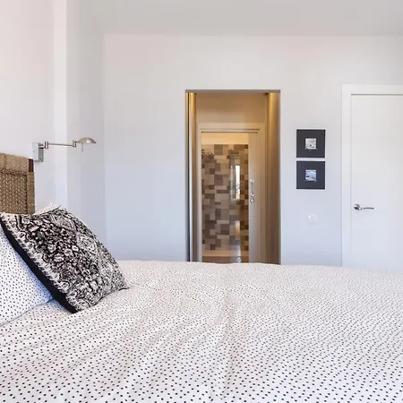 Home2book Design Sea Views Caletillas, Pool Апартаменты *
